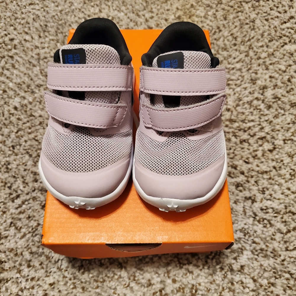 Nike Star Runner 2 size 5c